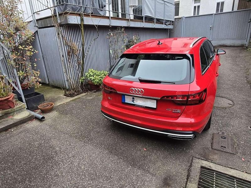 Gebraucht Audi A4 Advanced 204 PS (150 kW) 2021 Rot Kombi