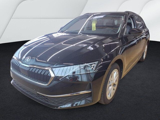 Blackmagic perleffekt (metallic) Gebraucht 2024 Skoda Octavia Selection Limousine | 33.900 € (Teuer) - Bild 1/4