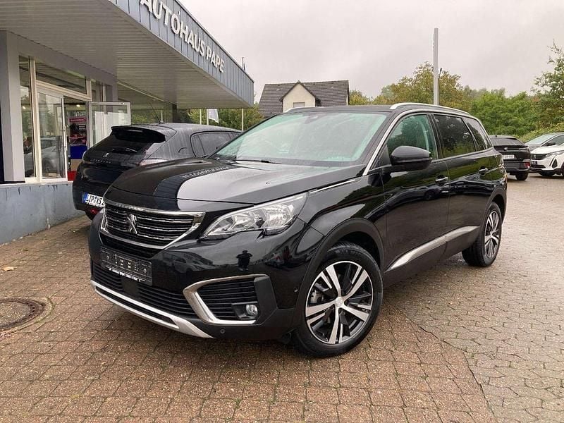 Schwarz Gebraucht 2019 Peugeot 5008 Allure Van / Kleinbus | 18.990 € (Guter Preis) - Bild 1/4