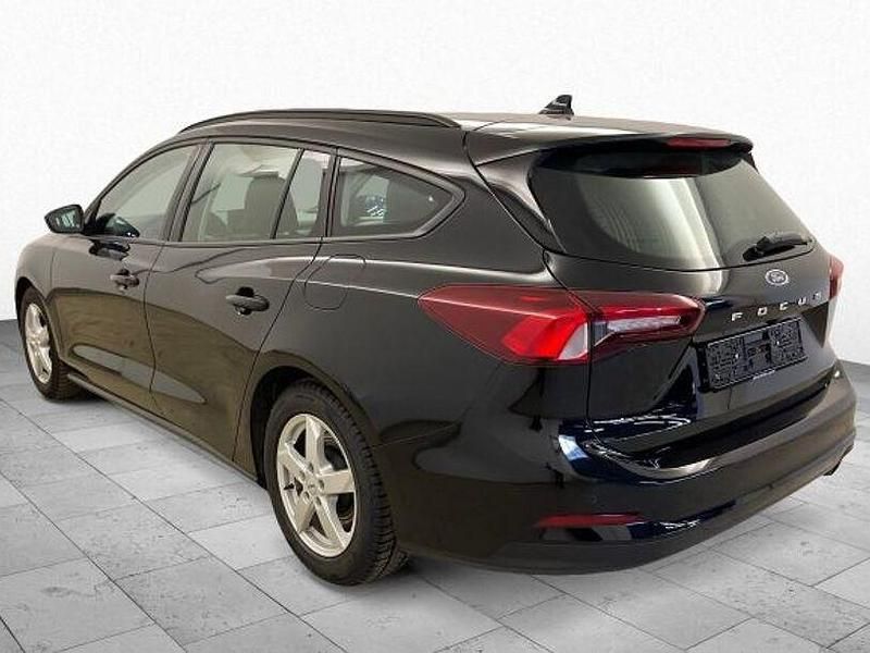 Gebraucht Ford Focus Cool & Connect 185 PS (136 kW) 2023 Schwarz Limousine