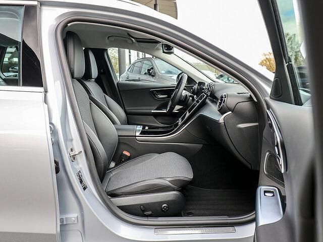 Gebraucht Mercedes C180 Advanced 170 PS (125 kW) 2023 Silber / hightechsilber Kombi