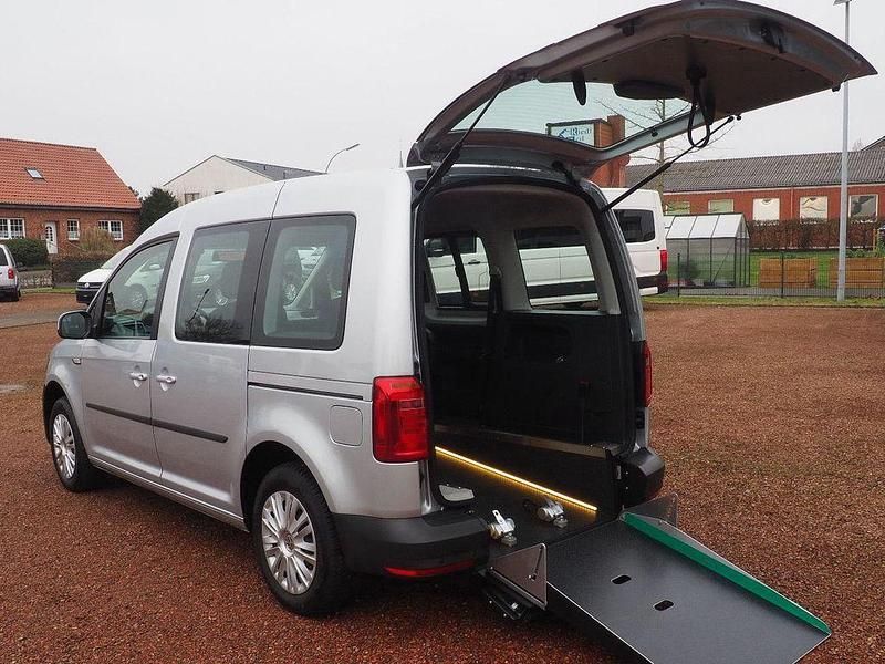 Gebraucht VW Caddy 102 PS (75 kW) 2020 Silber Van / Kleinbus