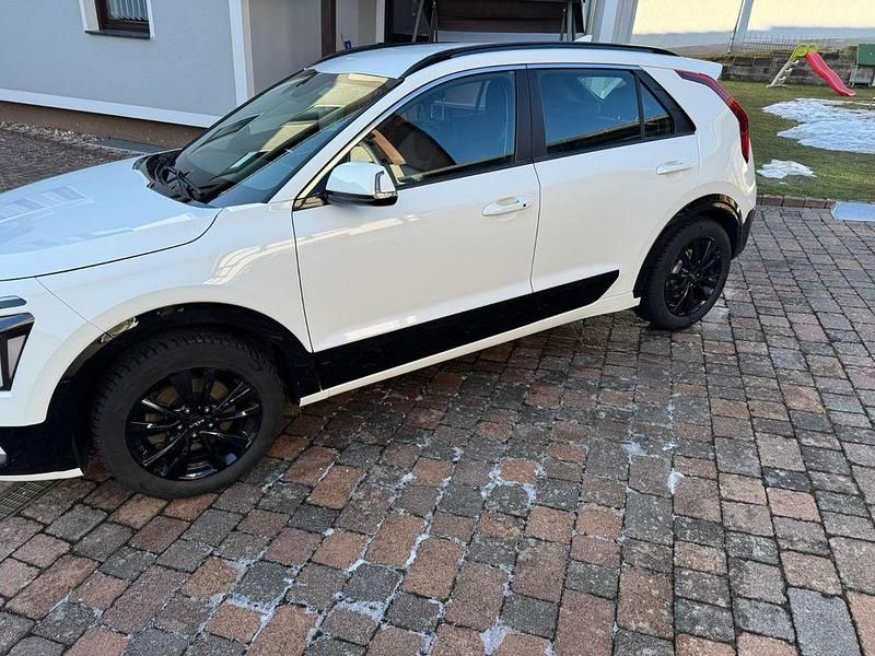 Gebraucht Kia Niro Vision 150 kW (204 PS) 2022 Weiß SUV