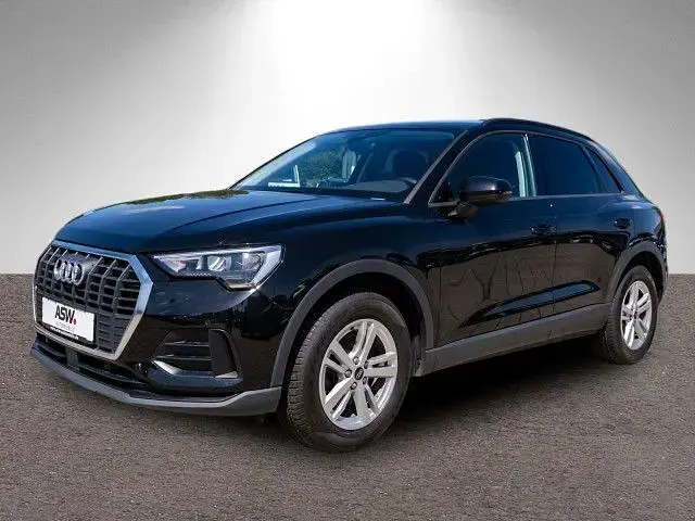 Second-hand Audi Q3 Basis 150 CP (110 kW) 2024 Negru SUV