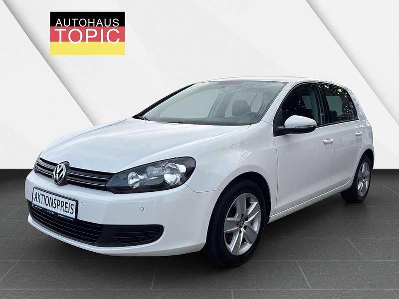 Candyweiss Gebraucht 2009 VW Golf VI Comfortline Kleinwagen | 6.999 € (Fairer Preis) - Bild 1/4