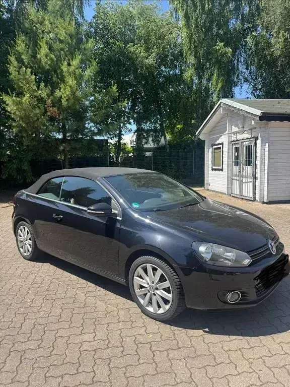 Gebraucht VW Golf 105 PS (77 kW) 2011 Schwarz Cabrio