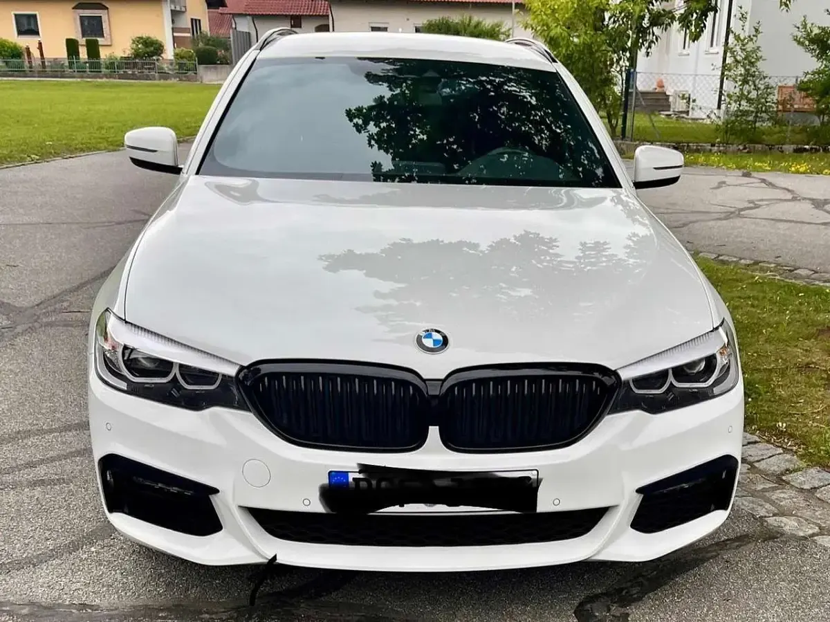 Gebraucht BMW 520 190 PS (139 kW) 2019 Weiß Kombi