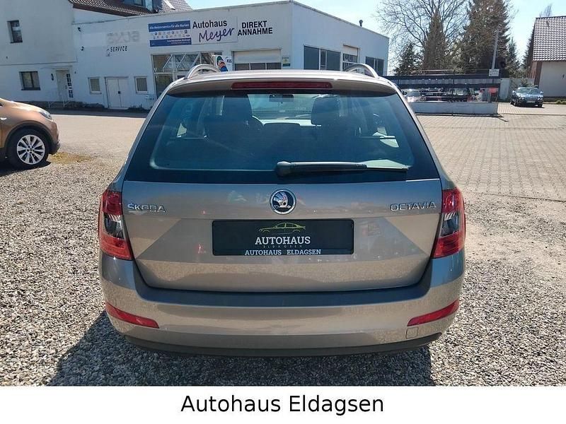 Gebraucht Skoda Octavia 105 PS (77 kW) 2014 Beige Kleinwagen