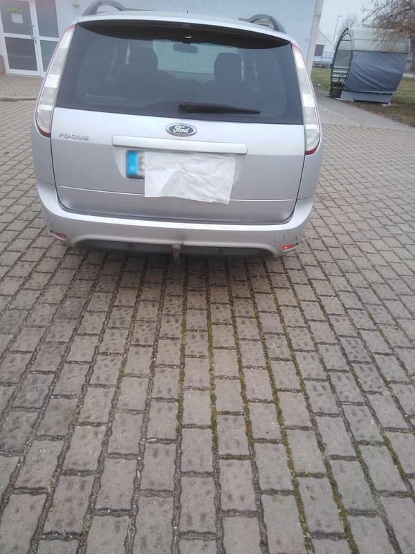 Usata Ford Focus 125 CV (91 kW) 2010 Argento Station wagon