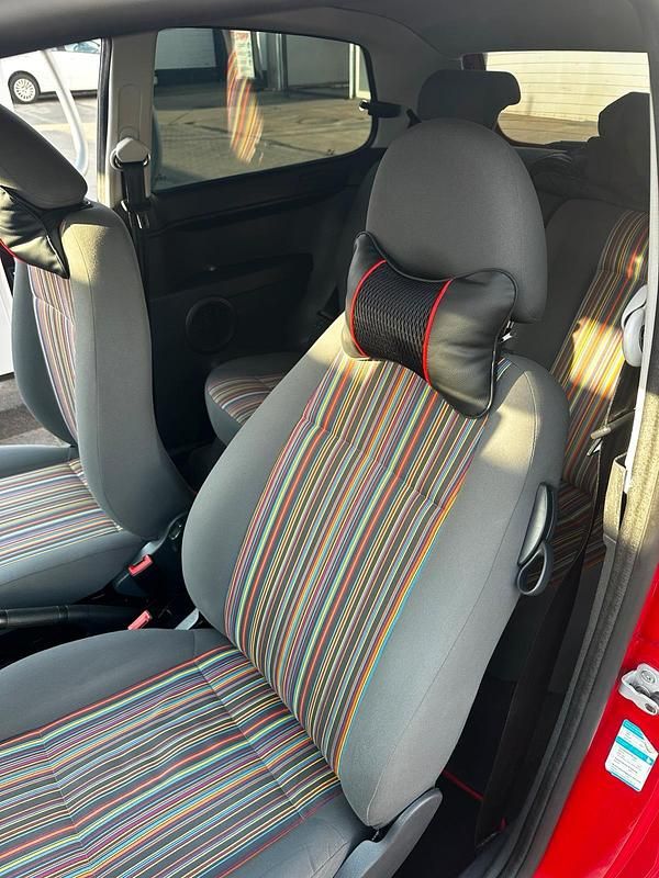 Usata VW Fox 55 CV (40 kW) 2010 Rosso Utilitaria