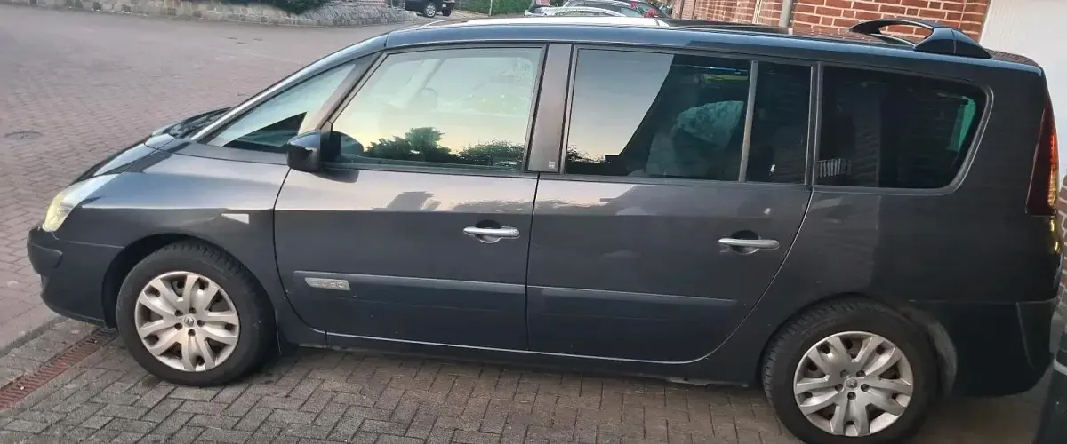 Gebraucht Renault Grand Espace 173 PS (127 kW) 2012 Grau Van / Kleinbus