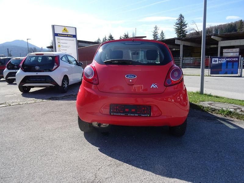 Gebraucht Ford Ka Trend 69 PS (50 kW) 2012 Rot Kleinwagen