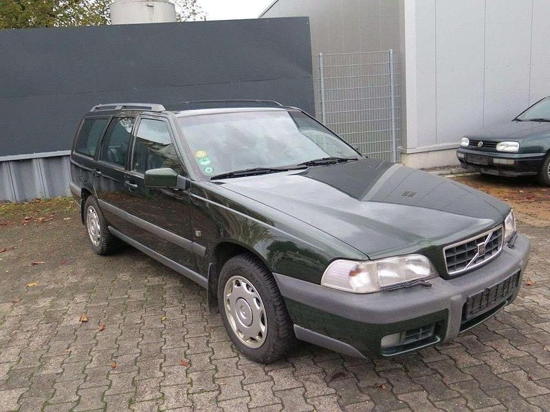Gebraucht Volvo V70 193 PS (141 kW) 1998 Grün Kombi