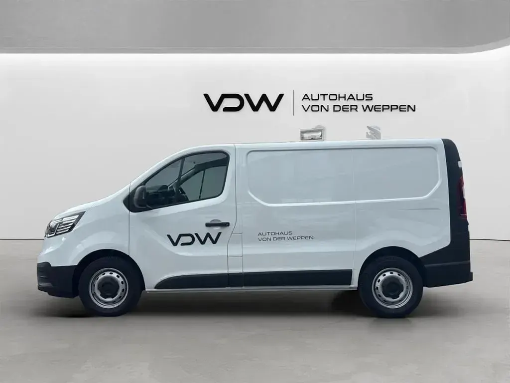 Gebraucht Renault Trafic Komfort 110 PS (80 kW) 2024 Arktisweiß Van / Kleinbus