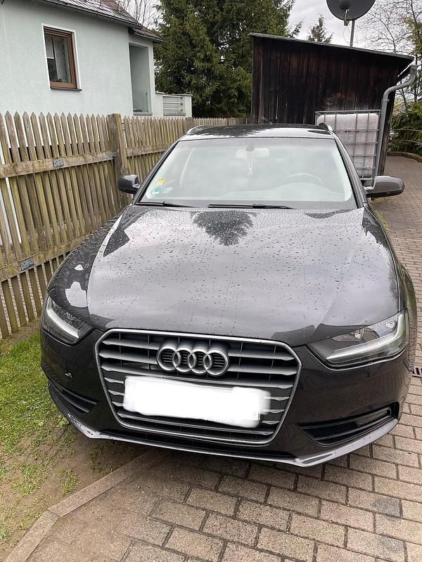 Usata Audi A4 143 CV (105 kW) 2012 Grigio Station wagon