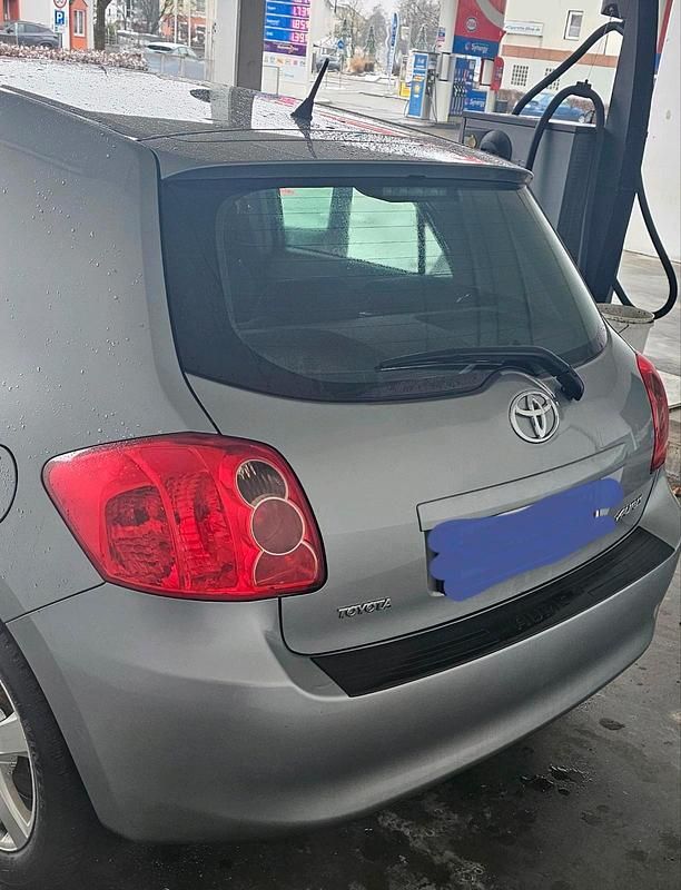 Gebraucht Toyota Auris 132 PS (97 kW) 2009 Andere farben Kleinwagen