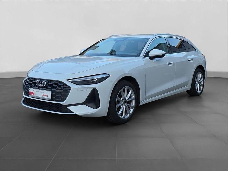 Gebraucht Audi A5 Ambiente 204 PS (150 kW) 2025 Weiß Kombi