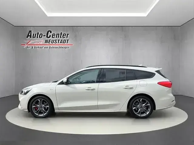 Gebraucht Ford Focus ST-Line 252 PS (185 kW) 2020 Andere Limousine