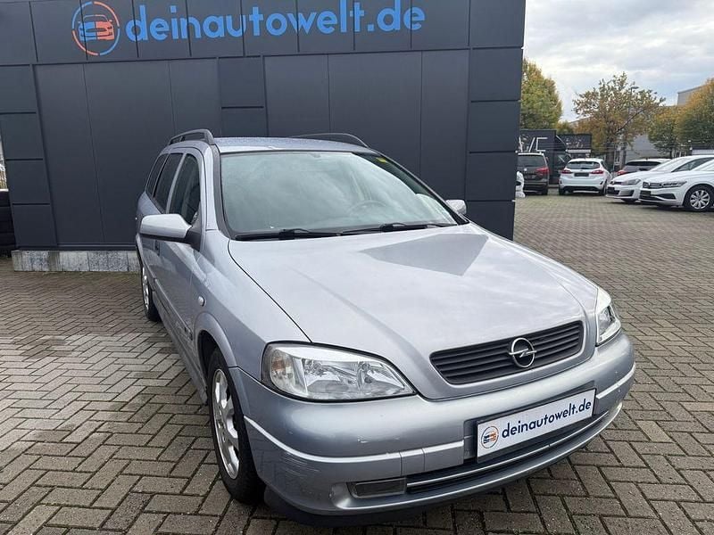 Silber Gebraucht 2001 Opel Astra Selection Limousine | 1.350 € (Guter Preis) - Bild 1/4