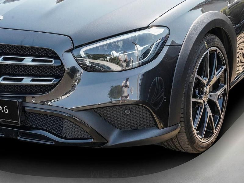 Gebraucht Mercedes E220 194 PS (142 kW) 2022 Grafitgrau Limousine