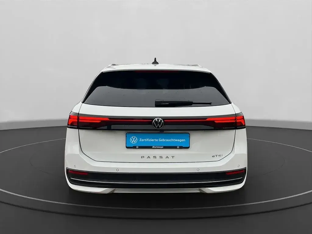 Gebraucht VW Passat Business 150 PS (110 kW) 2025 Weiß Kombi