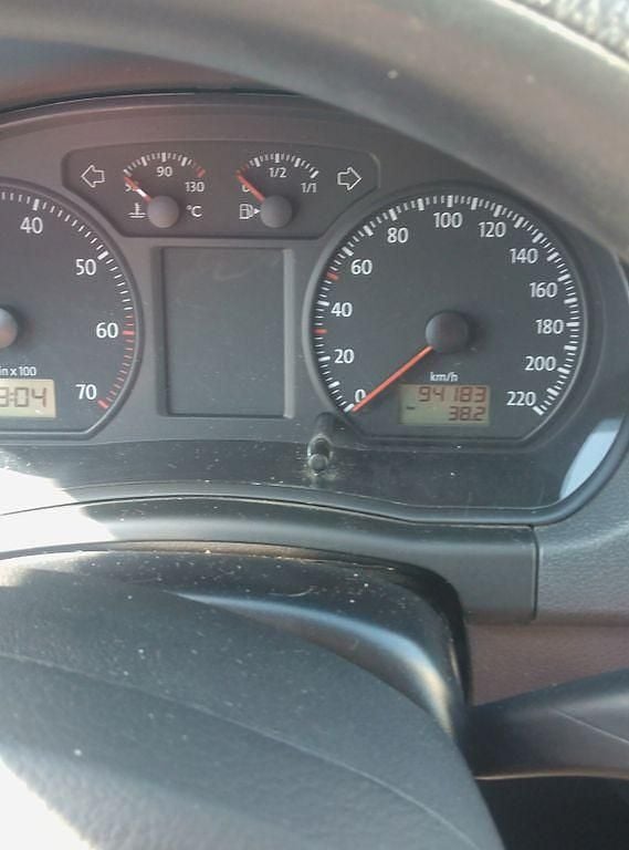 Gebraucht VW Polo 64 PS (47 kW) 2006 Grau Kleinwagen