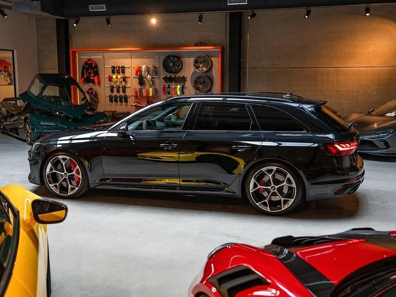 Gebraucht Audi RS4 Competition 450 PS (330 kW) 2023 Schwarz Kombi