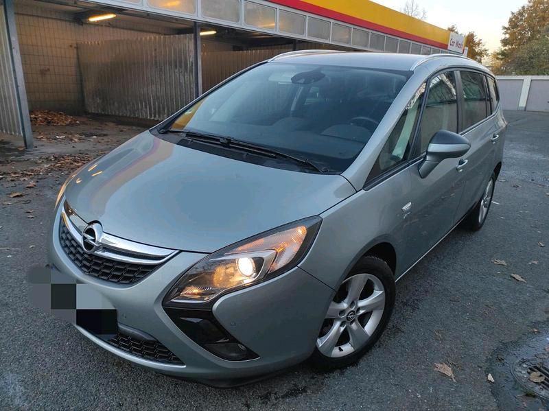 Grau Gebraucht 2013 Opel Zafira Van / Kleinbus | 3.750 € (Fairer Preis) - Bild 1/4