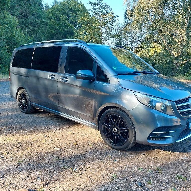 Gebraucht Mercedes V250 Edition 204 PS (150 kW) 2017 Grau Van / Kleinbus