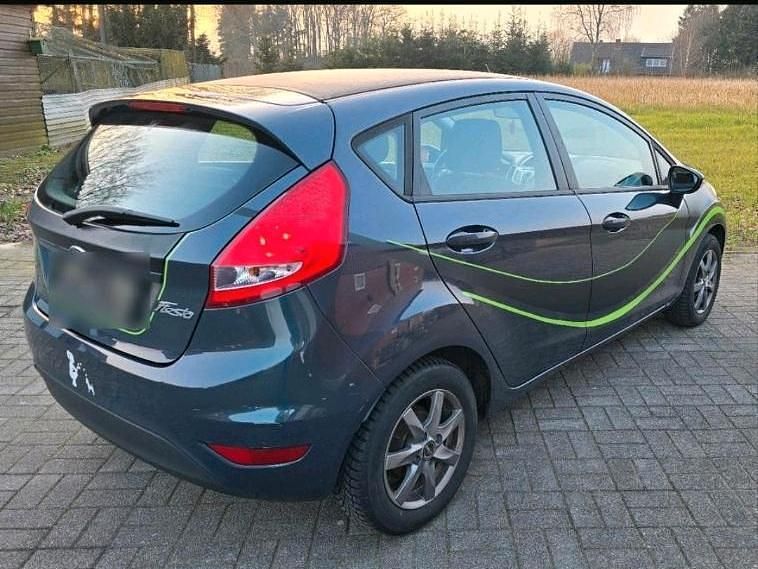 Gebraucht Ford Fiesta 82 PS (60 kW) 2011 Kleinwagen