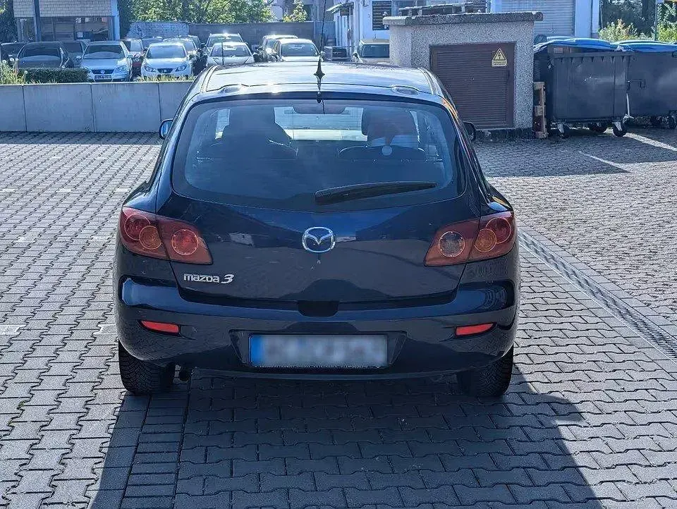 Gebraucht Mazda 3 104 PS (76 kW) 2005 Blau Kleinwagen
