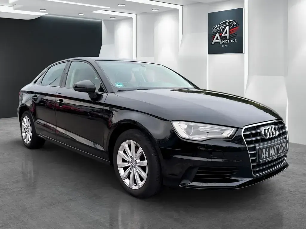 Gebraucht Audi A3 Comfort 110 PS (80 kW) 2015 Mythosschwarz Limousine