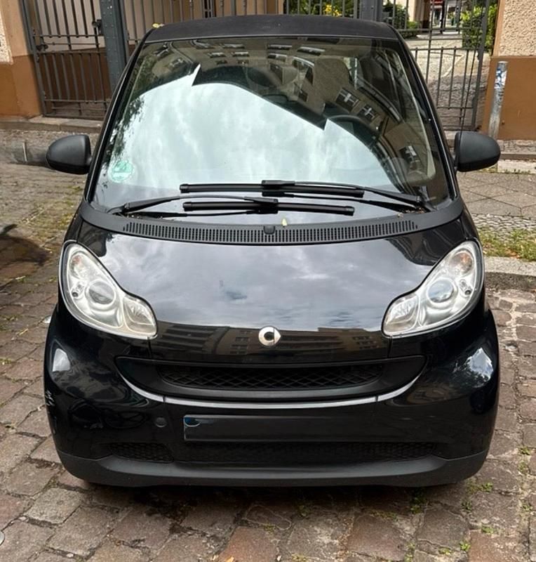 Schwarz Gebraucht 2011 Smart ForTwo Coupé Coupé | 3.790 € (Guter Preis) - Bild 1/4