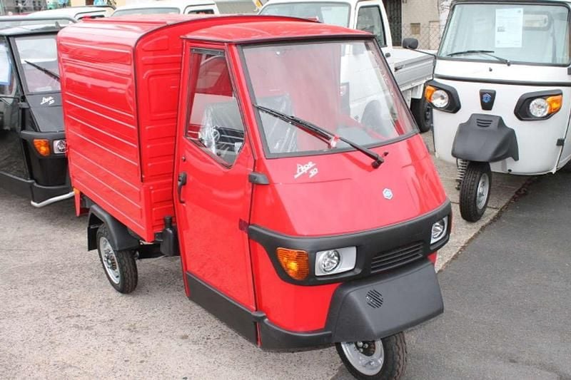 Rot Neu 2025 Piaggio APE SUV | 8.390 € - Bild 1/4