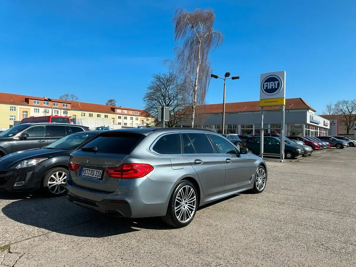 Gebraucht BMW 530 M Sport 265 PS (194 kW) 2017 Grau Kombi