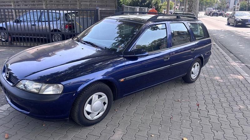 Gebraucht 1998 Opel Vectra Kombi | 1.899 € (Fairer Preis) - Bild 1/4