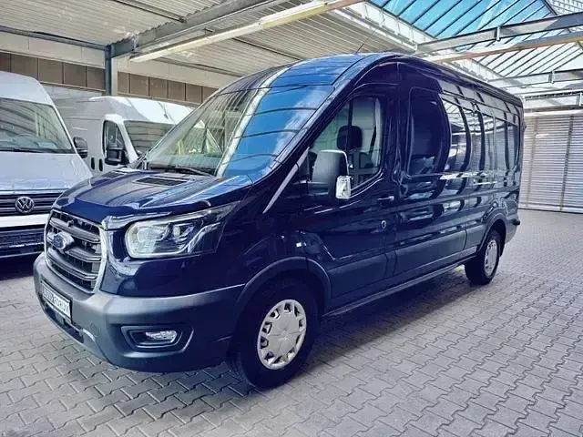 Second-hand Ford Transit 170 CP (125 kW) 2019 Albastru Monovolum