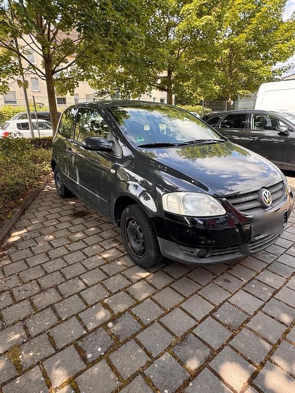 Grau Gebraucht 2007 VW Fox Kleinwagen | 450 € (Superpreis) - Bild 1/4