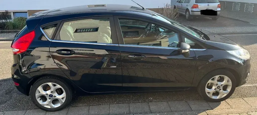 Gebraucht Ford Fiesta Titanium 82 PS (60 kW) 2011 Schwarz Limousine