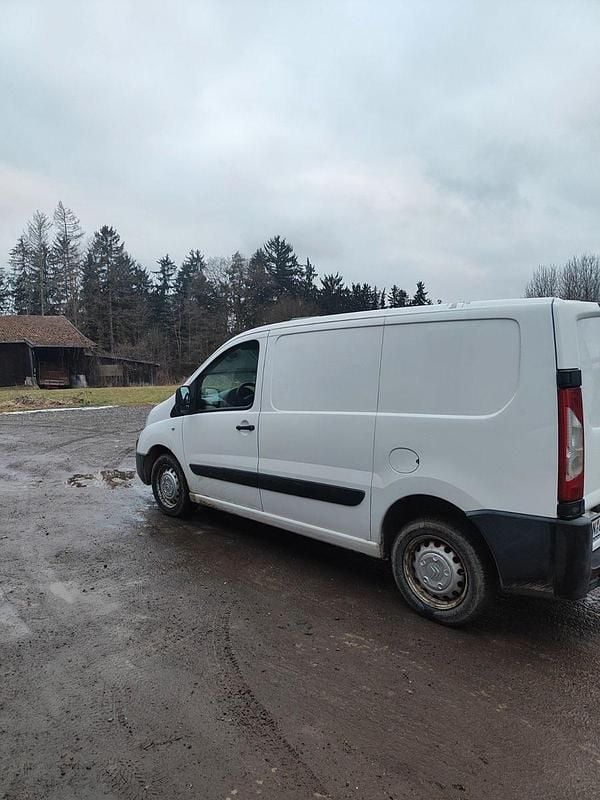 Gebraucht Citroën Jumpy 90 PS (66 kW) 2013 Weiß Van / Kleinbus