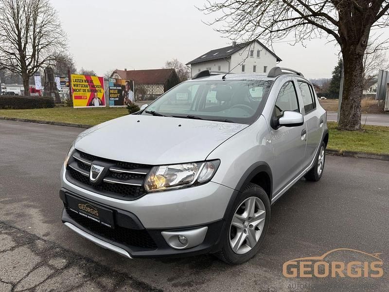 Gebraucht Dacia Sandero Prestige 90 PS (66 kW) 2015 Silber Limousine
