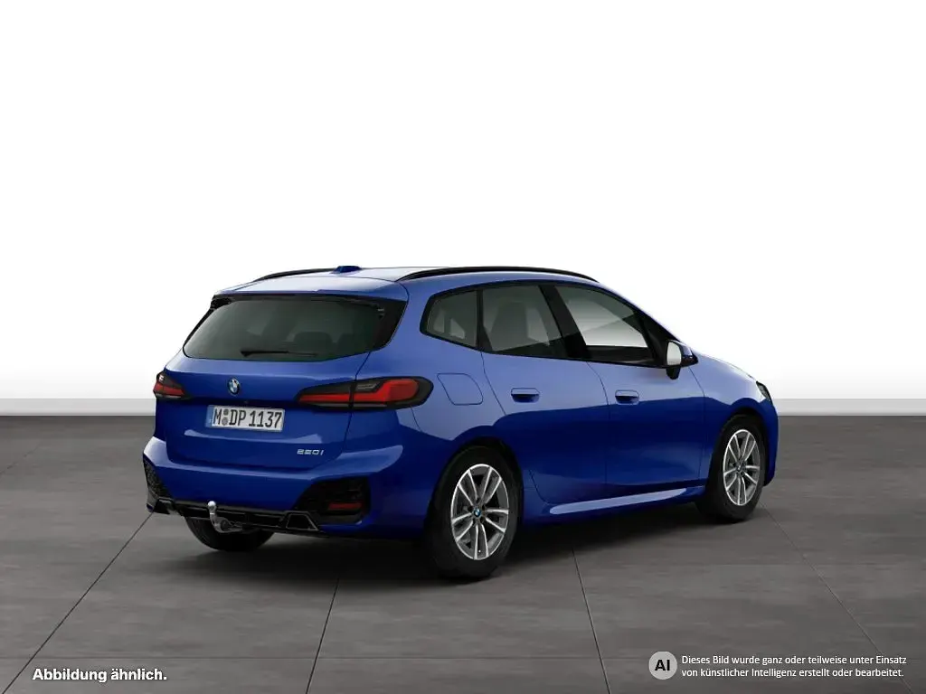 Gebraucht BMW 220 Active Tourer M Sport 156 PS (114 kW) 2025 Blau Van / Kleinbus