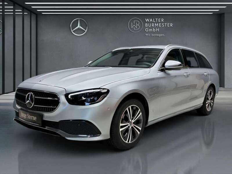Metalliclack hightechsilber Gebraucht 2022 Mercedes E220 Avantgarde Kombi | 39.990 € (Fairer Preis) - Bild 1/4