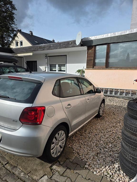 Gebraucht VW Polo 90 PS (66 kW) 2011 Silber Kleinwagen