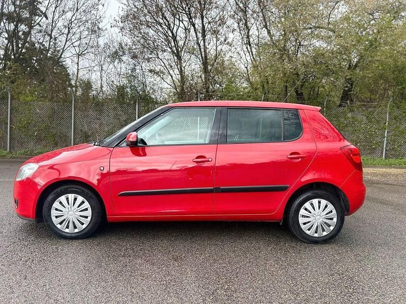 Gebraucht Skoda Fabia 69 PS (50 kW) 2007 Rot Limousine