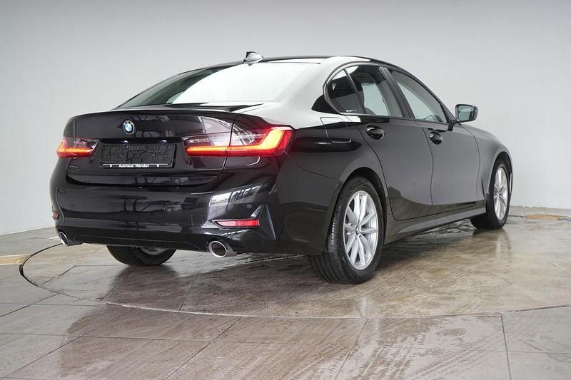 Gebraucht BMW 320 Advantage 190 PS (139 kW) 2021 Schwarz Limousine