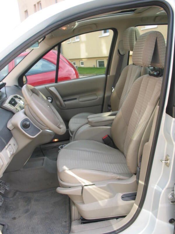 Gebraucht Renault Scénic II Privilege 113 PS (83 kW) 2004 Silber metallic Van / Kleinbus