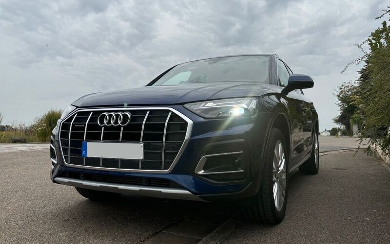 Blau Gebraucht 2023 Audi Q5 Advanced SUV | 42.000 € (Guter Preis) - Bild 1/4