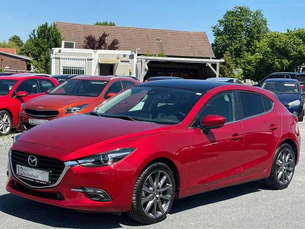 Gebraucht Mazda 3 Signature 120 PS (88 kW) 2019 Rot Limousine