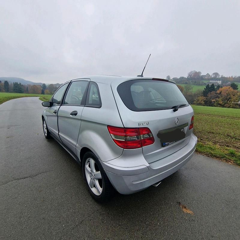 Gebraucht Mercedes B170 116 PS (85 kW) 2007 Silber Van / Kleinbus